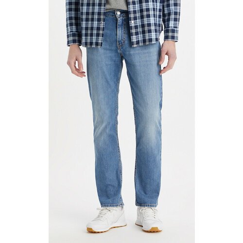 Купить Джинсы Levi's, размер 32/30, голубой
Современные мужские зауженные джинсы Levis...