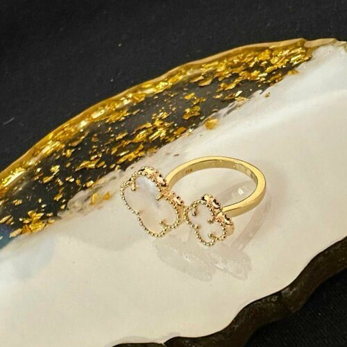 Купить Кольцо, перламутр, белый, золотой
Приобретите элегантное кольцо из ювелирной биж...