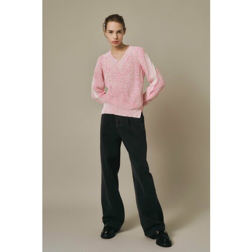 Купить Свитер Lumina, размер U, розовый
Не обычная модель свитера с декором в виде "кра...