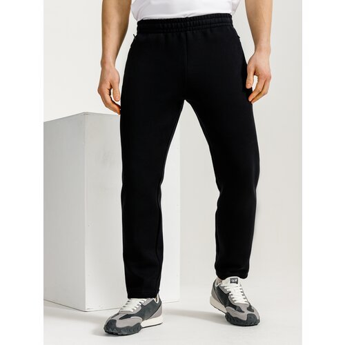 Купить брюки Anta, размер XL, черный
Трикотажные брюки из коллекции ANTA Cross-Training...