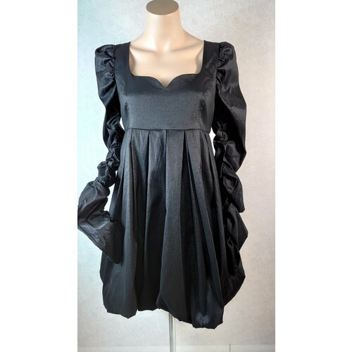 Купить Платье размер 44, черный
Очень красивое женское платье. По всему рукаву идет сбо...