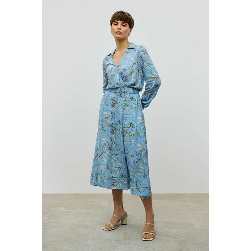 Купить Платье Baon, размер 42, голубой
Приталенное платье-миди из весенне-летней коллек...