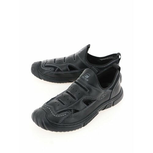 Купить Кроссовки Baden, размер 42, черный
Baden – удобная обувь для повседневной носки....