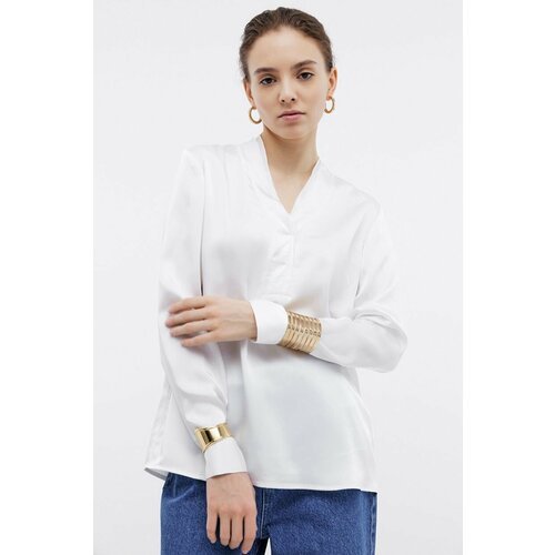 Купить Блуза Baon, B1724015, размер 48, белый
Элегантная блузка подойдет для деловых и...