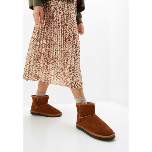 Купить Угги Nobbaro, размер 40, коричневый
Угги женские — это стильная и теплая обувь,...