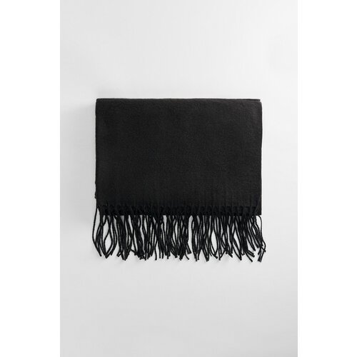 Купить Шарф Befree, черный
- Широкий мужской шарф-плед из мягкой, приятной к телу ткани...
