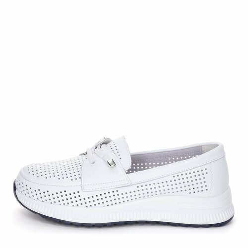 Купить Мокасины TERVOLINA, размер 39, белый
Летняя обувь без каблука легко станет любим...