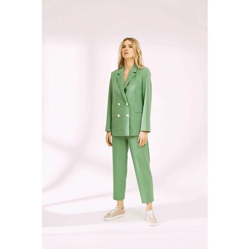 Купить Костюм Vladini , размер 42 , зеленый
Летний MUST HAVE! Ярко-зеленый костюм с уко...
