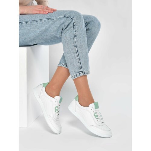 Купить Кеды Belwest, полнота H, размер 38, белый, зеленый
Кожаные женские кроссовки Bel...