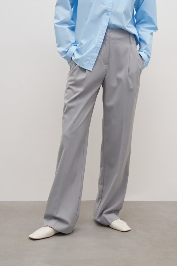 Купить Широкие брюки с вискозой
Новая коллекция уже на сайте! Порадуйте себя новыми обр...