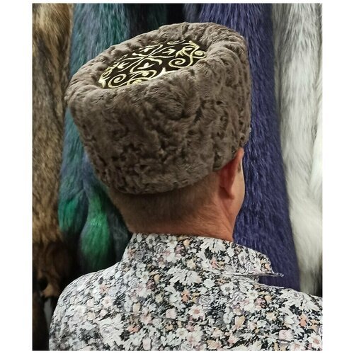 Купить Шапка , размер 57, коричневый
Папаха из афганского каракуля Сур с вышивкой: стил...