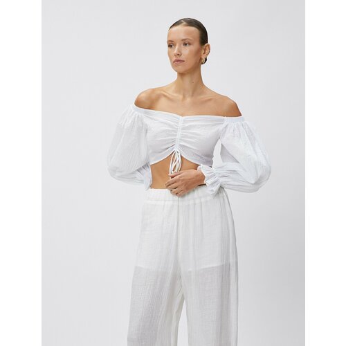 Купить Блуза KOTON, размер 36, белый
Koton - это турецкий бренд одежды, который предлаг...