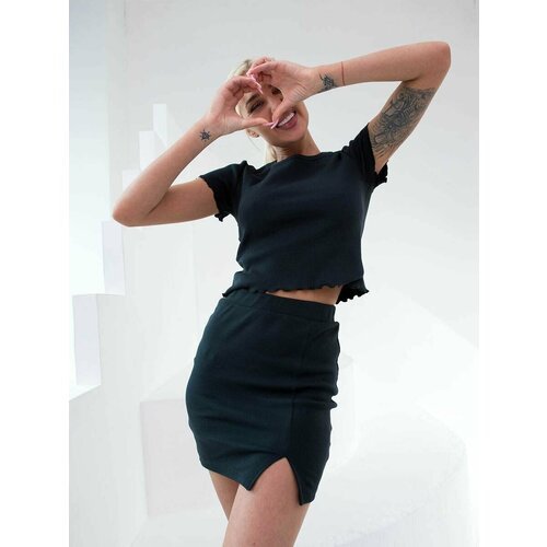 Купить Юбка Liza Volkova, размер 46, черный
Легкая летняя юбка от бренда Liza Volkova в...
