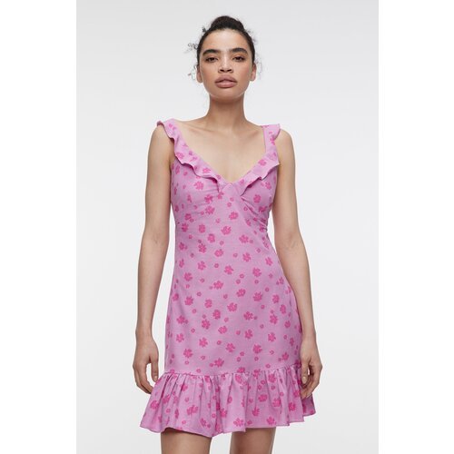 Купить Сарафан Befree, размер XS, розовый
- Короткое платье-сарафан мини приталенного к...