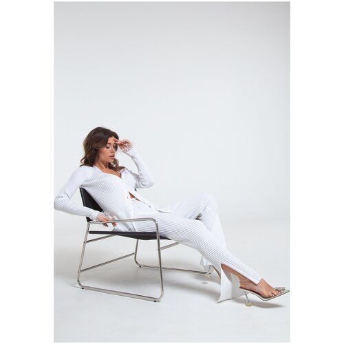Купить Костюм Moda di Lusso, размер М, белый
Стильный брючный костюм женский вязка лапш...