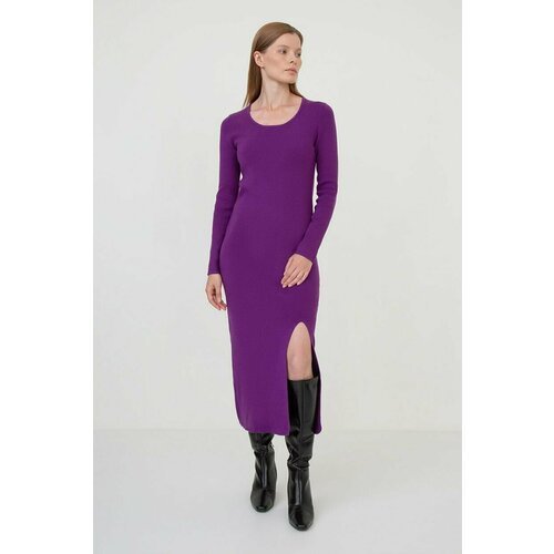 Купить Платье Baon, размер 48, фиолетовый
Платье из вязаного трикотажа миди длины - лак...