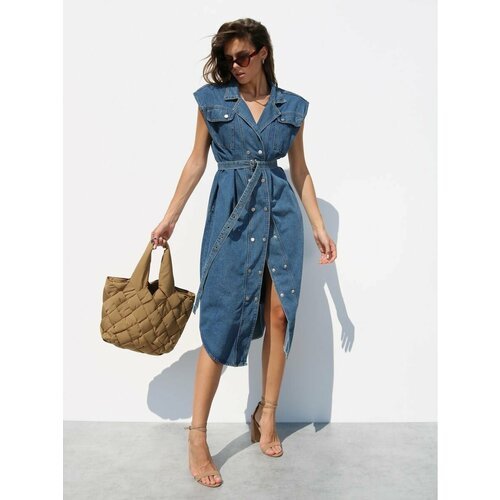 Купить Платье Massi, размер S/XL, синий
Платье женское джинсовое летнее миди смотрится...