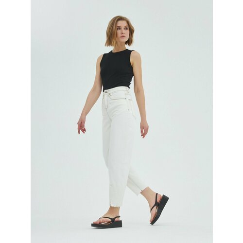 Купить Джинсы широкие Velocity, размер 50, белый
Женские джинсы Slouchy представлены в...