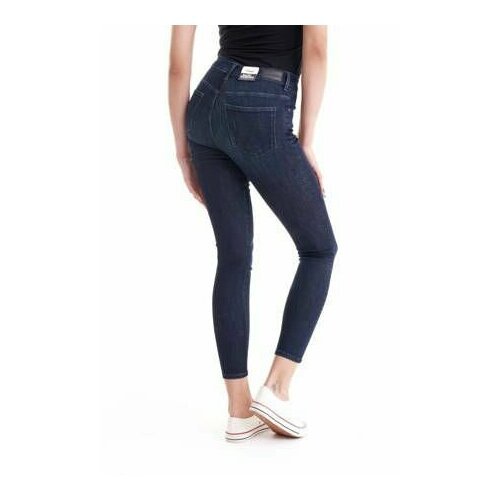 Купить Джинсы Wrangler, размер W28/L32, blue-black
Наши незаменимые джинсы-скинни Body...