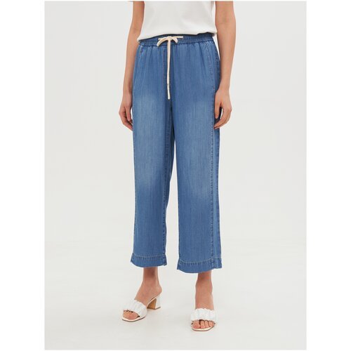 Купить Кюлоты Gerry Weber, размер 3XL, синий
Прямые брюки-кюлоты из джинсовой ткани с к...