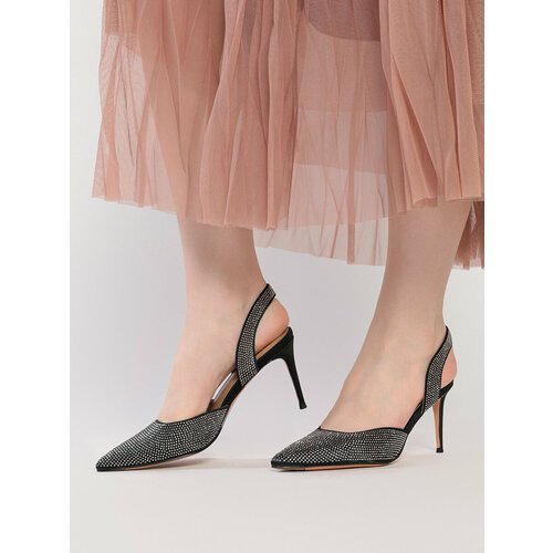 Купить Туфли Palazzo D'Oro, размер 41, черный
Детали:<br>- острый носок,<br>- декор стр...