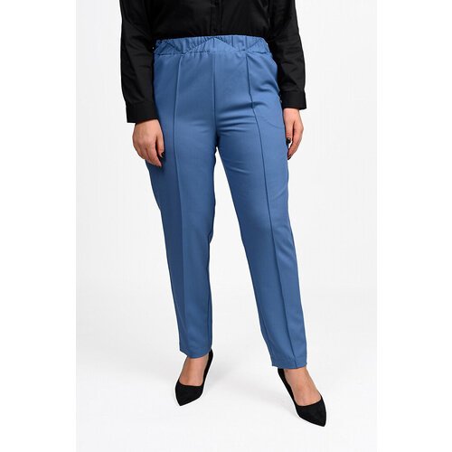 Купить Брюки SVESTA, размер 60, синий
Демисезонные женские брюки больших размеров из га...