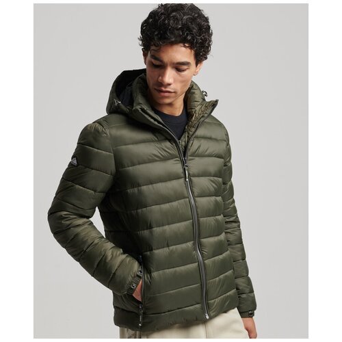 Купить Куртка Superdry, размер S (46), хаки, зеленый
Оставайтесь в тепле в этом сезоне...