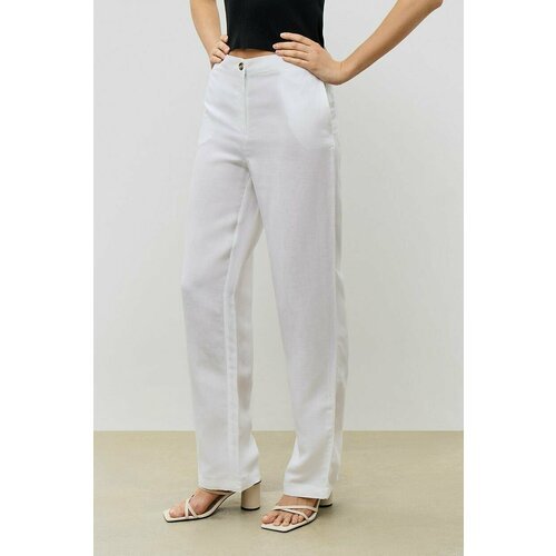 Купить Брюки Baon, размер 52, белый
Широкие прямые брюки - ключевая модель льняной капс...