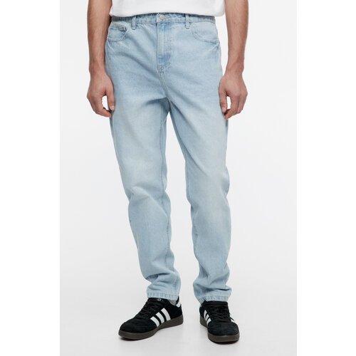 Купить Джинсы Befree, размер 32/182, голубой
- Зауженные мужские джинсы tapered из каче...