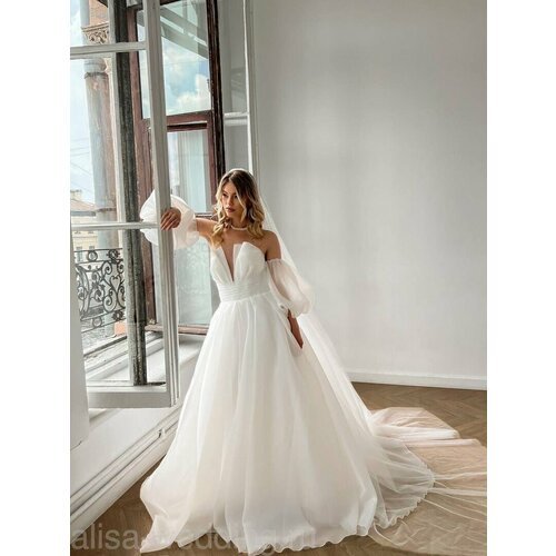 Купить Свадебное платье , размер 42-44-46, белый
Свадебное платье 

Скидка 28%