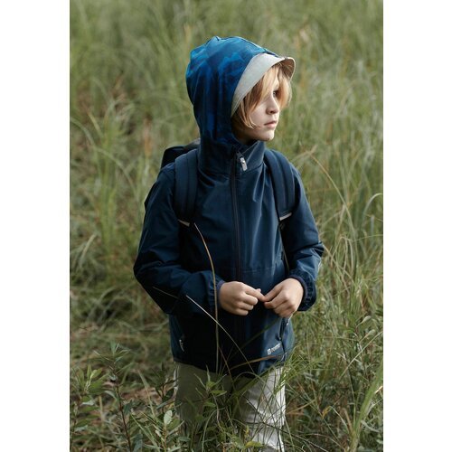 Купить Куртка Reima, размер 140, синий
Детская куртка с пропиткой, защищающей от насеко...