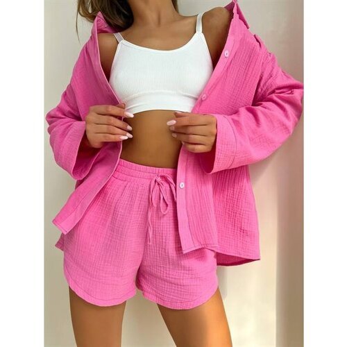 Купить Костюм, размер M, розовый
Костюм пижама рубашка с шортами изготовлен из нежного...