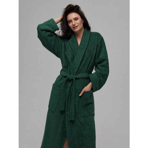 Купить Халат SENIY, размер 54/56, зеленый
Женский махровый халат без капюшона изготовле...