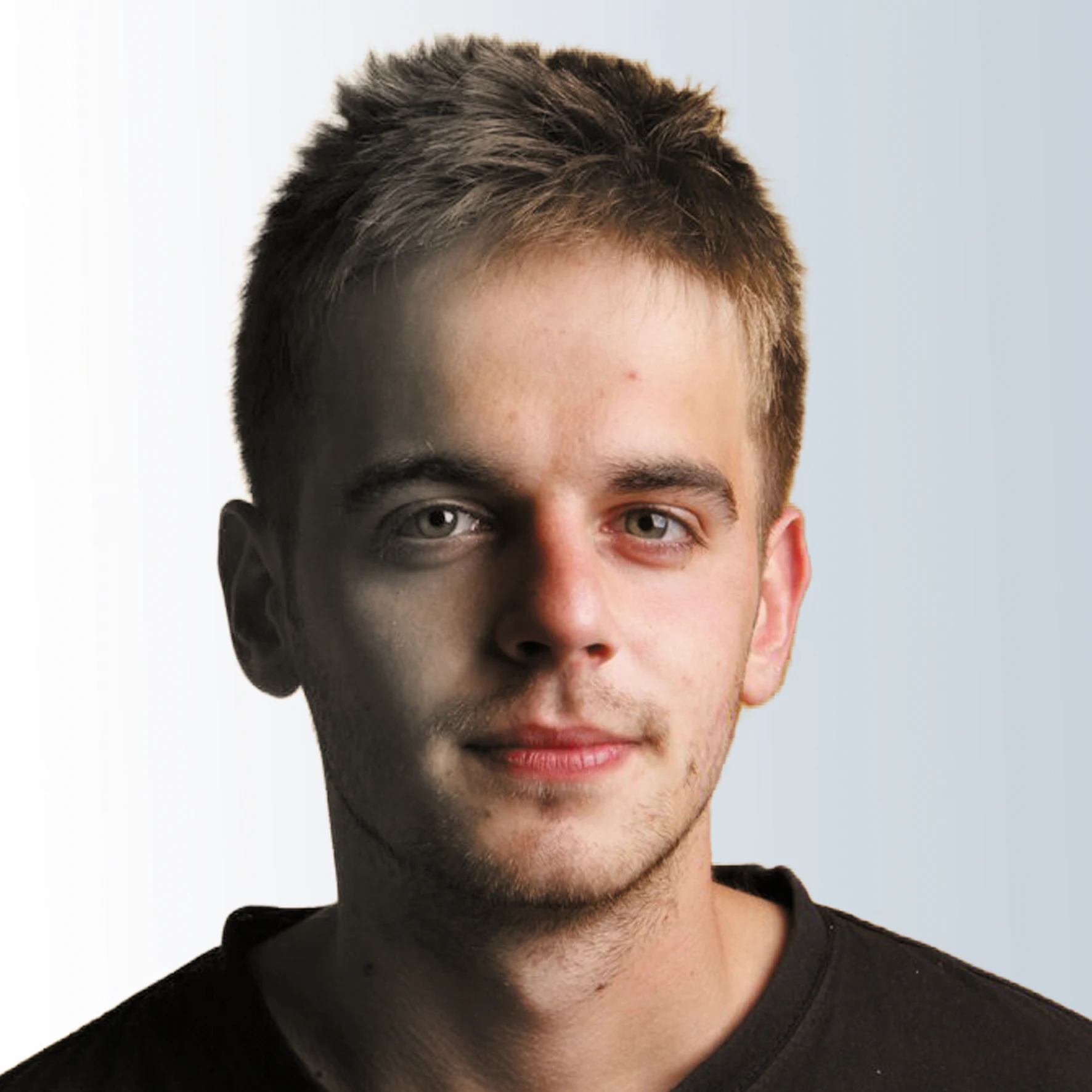 Дмитрий Кушнерев