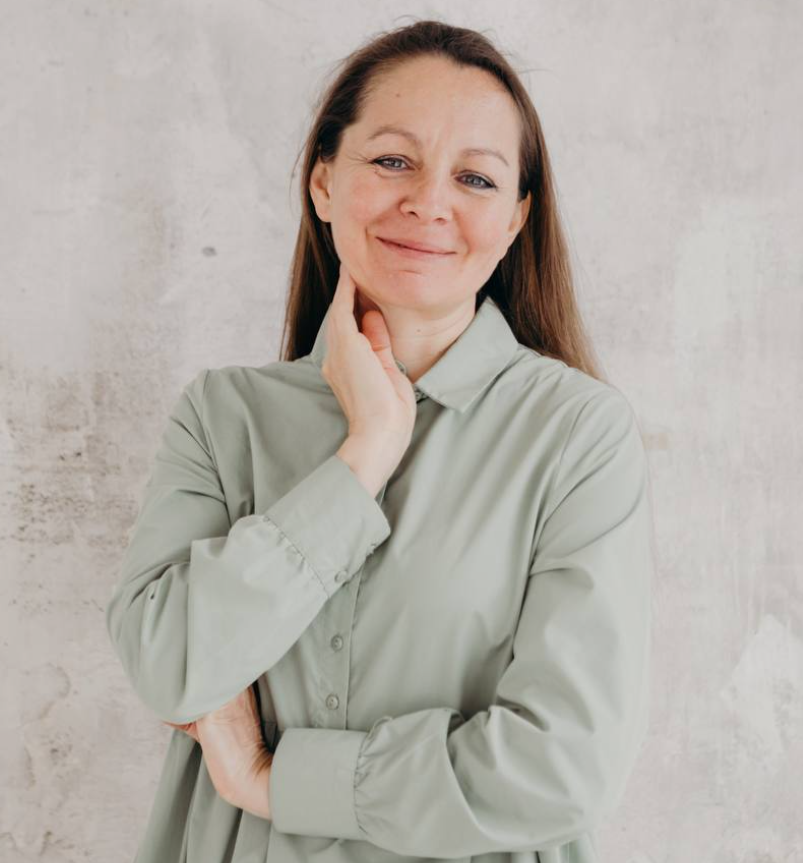 Елена Власова
