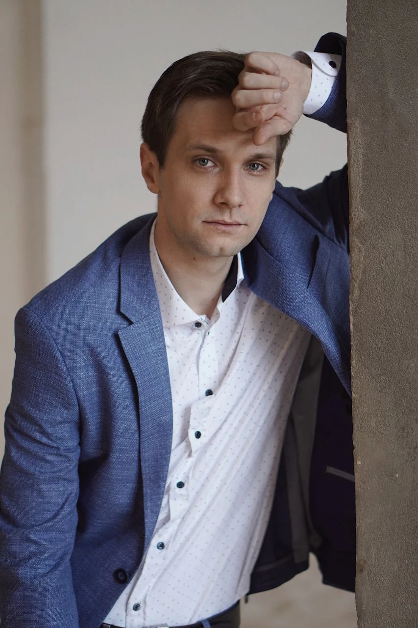 Владимир Петров