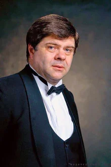 Александр Исаков — актёр