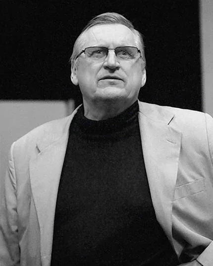 Петр Бобков — артист
