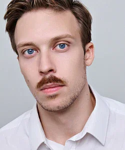 Дехиар Гусев — актёр