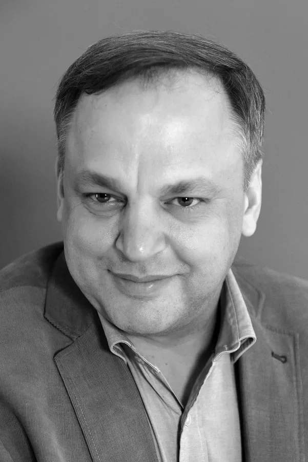 Дмитрий Костяев — сценограф