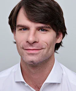 Егор Лесников