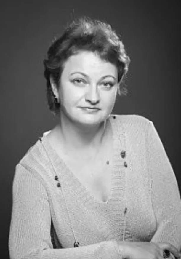 Елена Гладкова — актриса