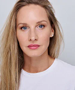 Елена Карпова — актриса