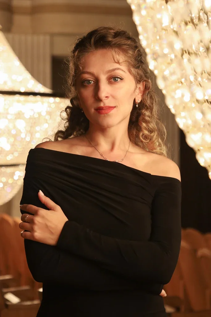 Елена Логачёва — актриса