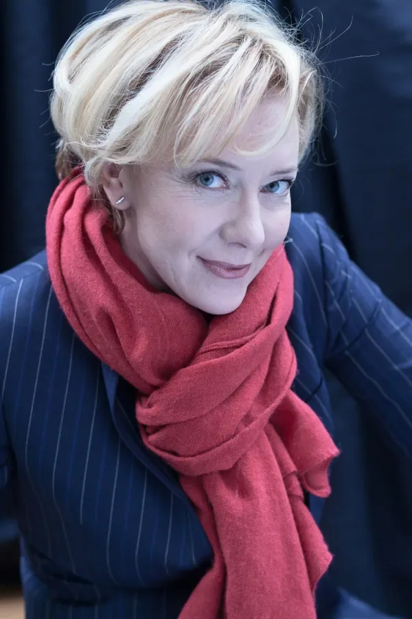 Елена Симонова