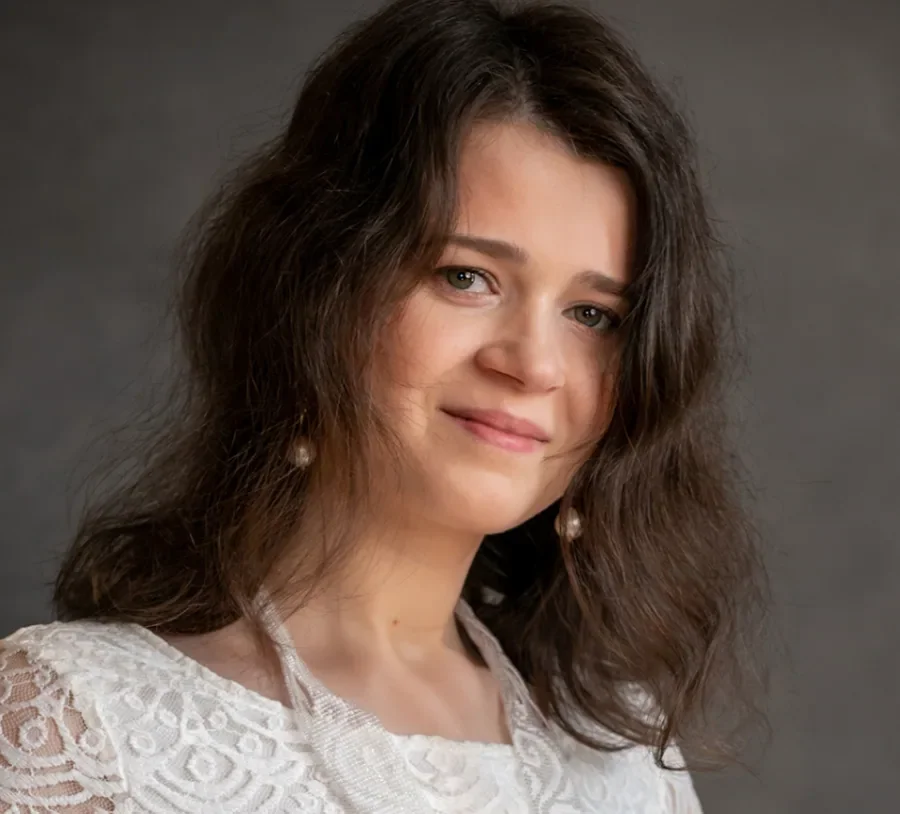Елена Жаркова — актриса