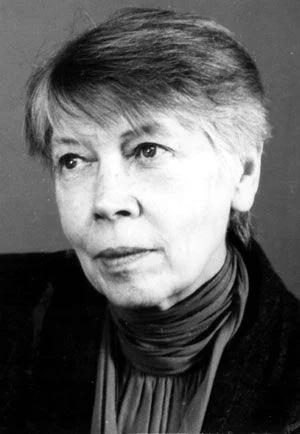 Ирина Молостова — режиссёр-постановщик