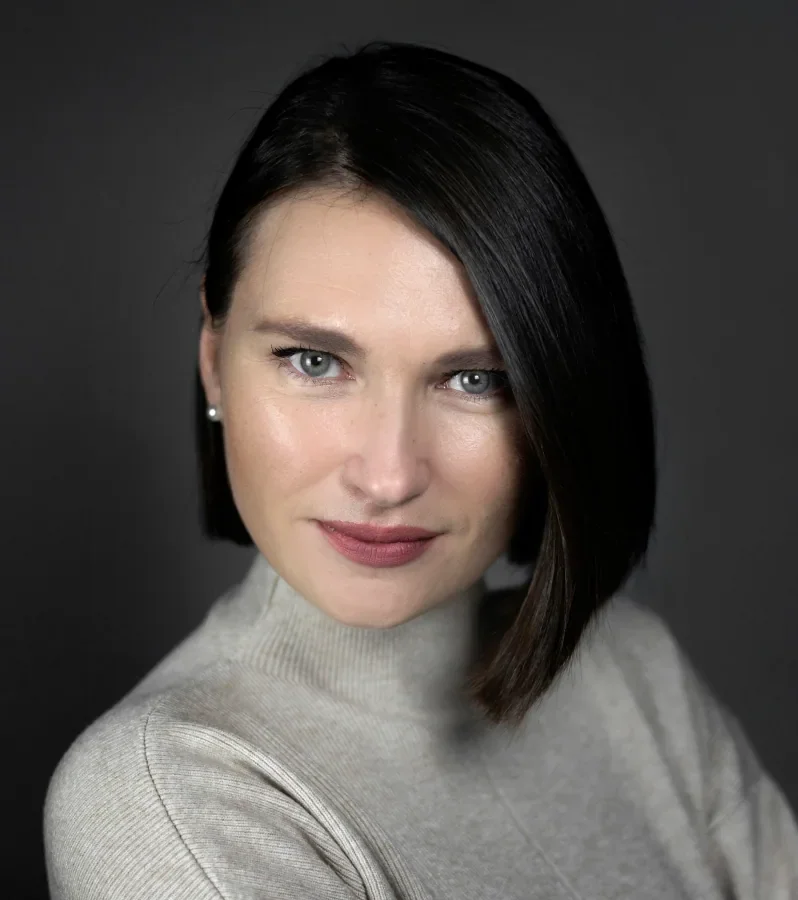 Кристина Комкина — актриса