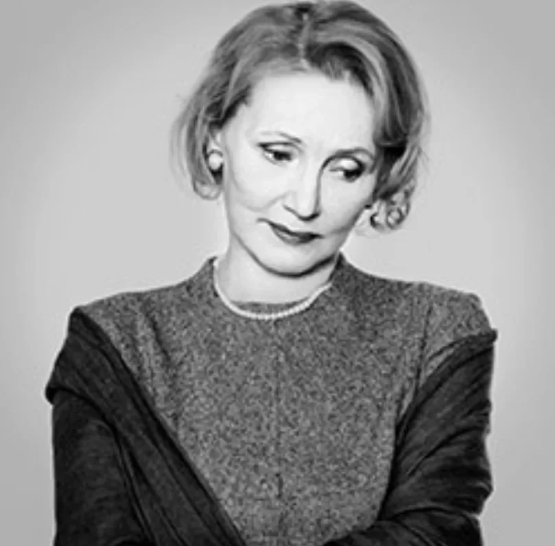 Людмила Сапожникова