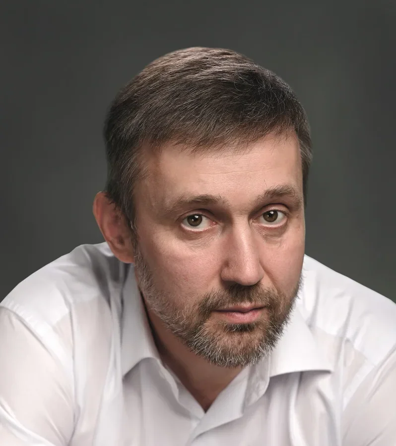 Михаил Драгунов — актёр